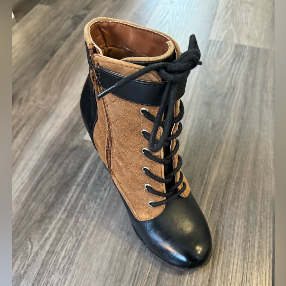 Call it Spring Boots size 8 - Picture 8 of 13